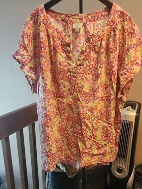 St. John's Bay Pink, Yellow and Orange Floral V-Neck Blouse
